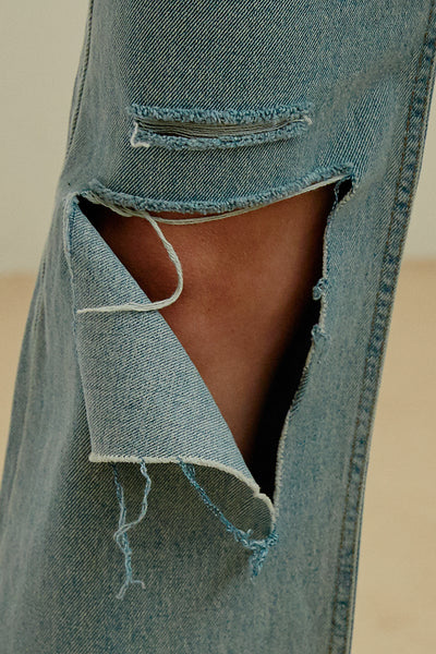 Haily Slash Ripped Jeans